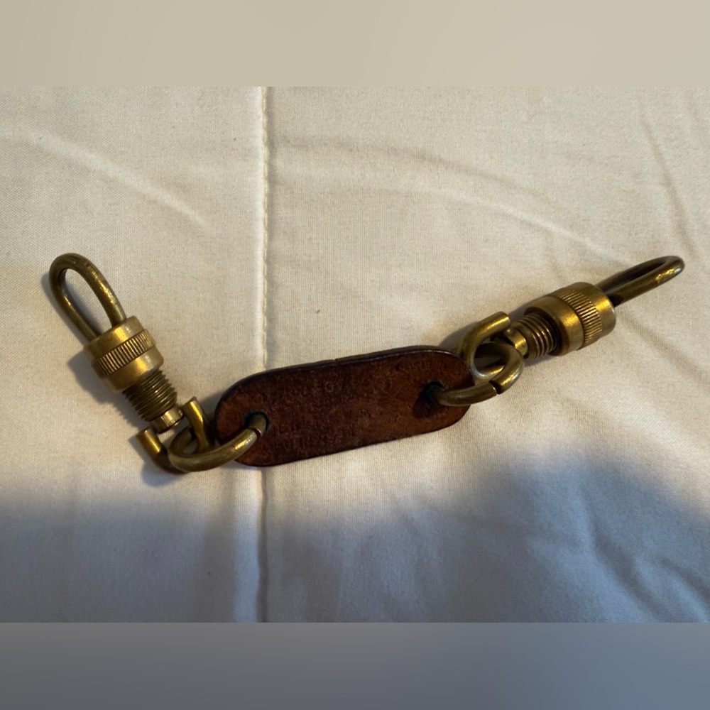 Il Bisonte Leather Key Chain/Key Ring - Picture 2 of 3